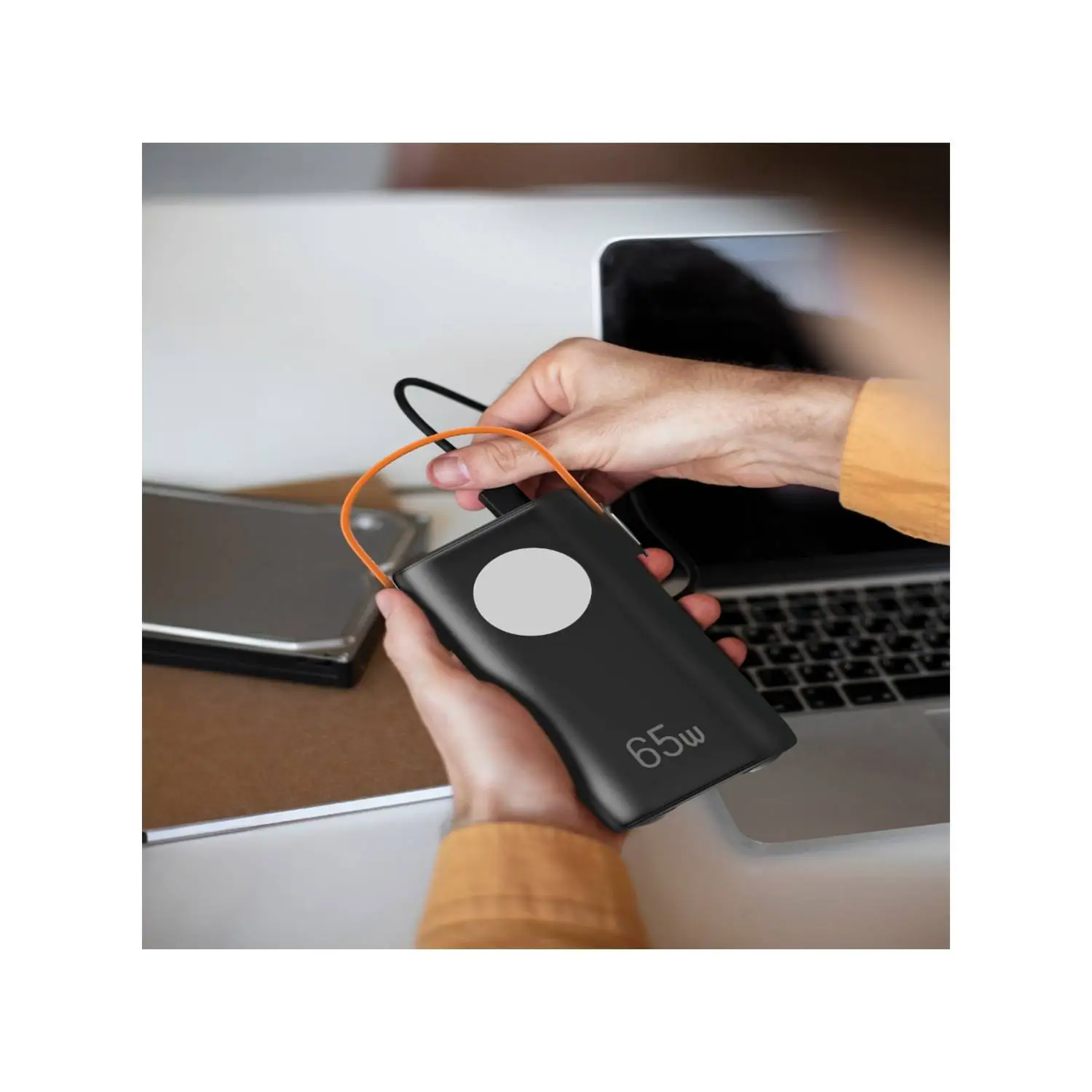 Green-Lion-GNHYPCO40BK-Hyper-Core-40-Power-Bank-40000mAh-1