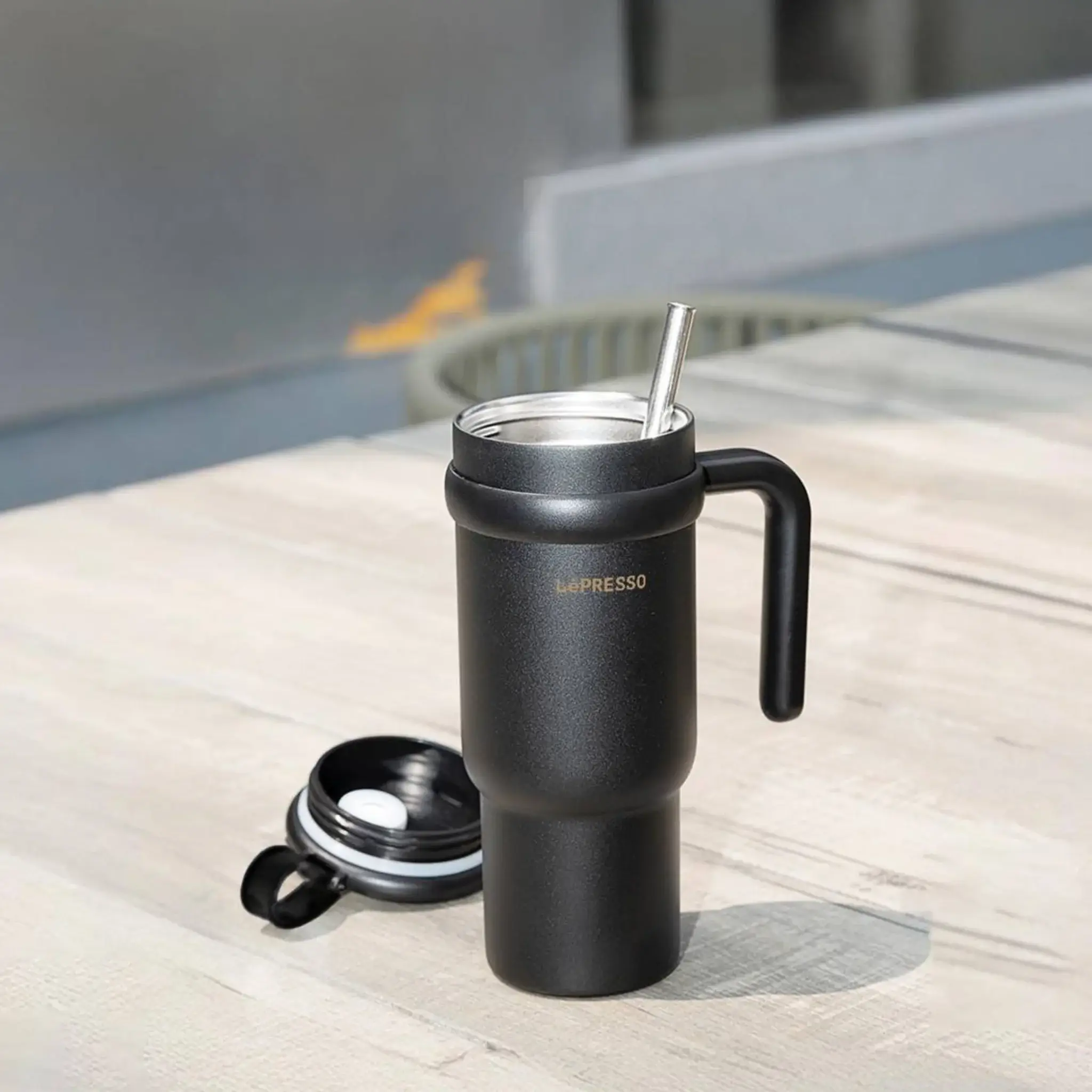 LePresso-Thermo-Flast-Insulated-Mug-With-Steel-Straw-900ml-4
